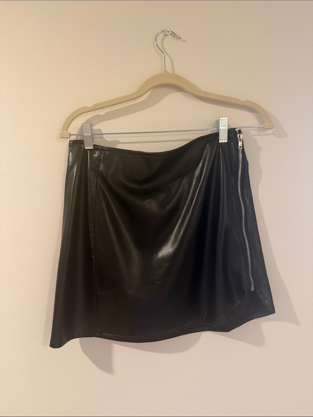 Lulu's Black Faux Leather Mini Skirt with Exposed Zip